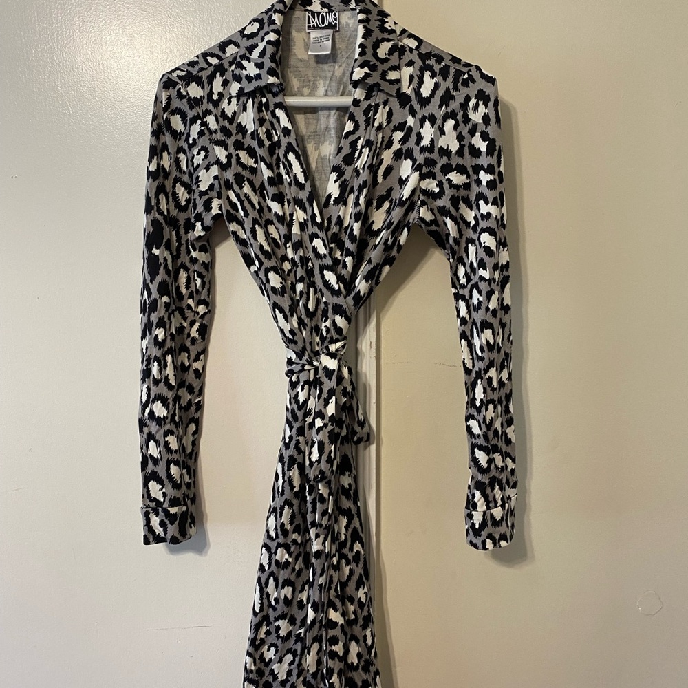 DVF Jeanna silk wrap dress size 4